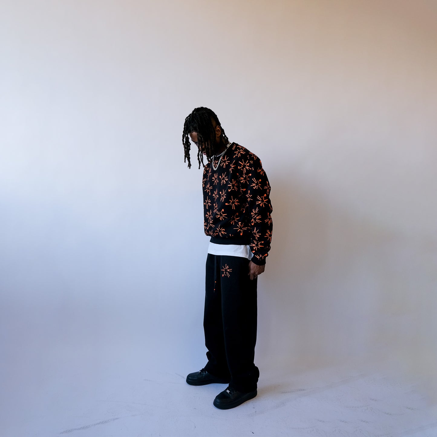 *ARCHIVE* CLOCKWORK CREWNECK (BLACK/ORANGE)