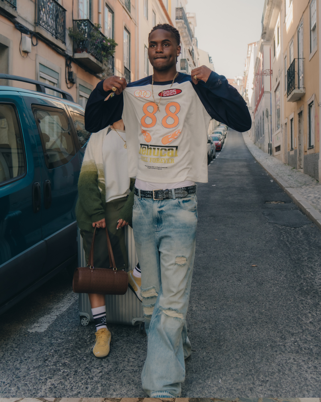 Stonewash Distressed Denim Jeans (Light Blue)