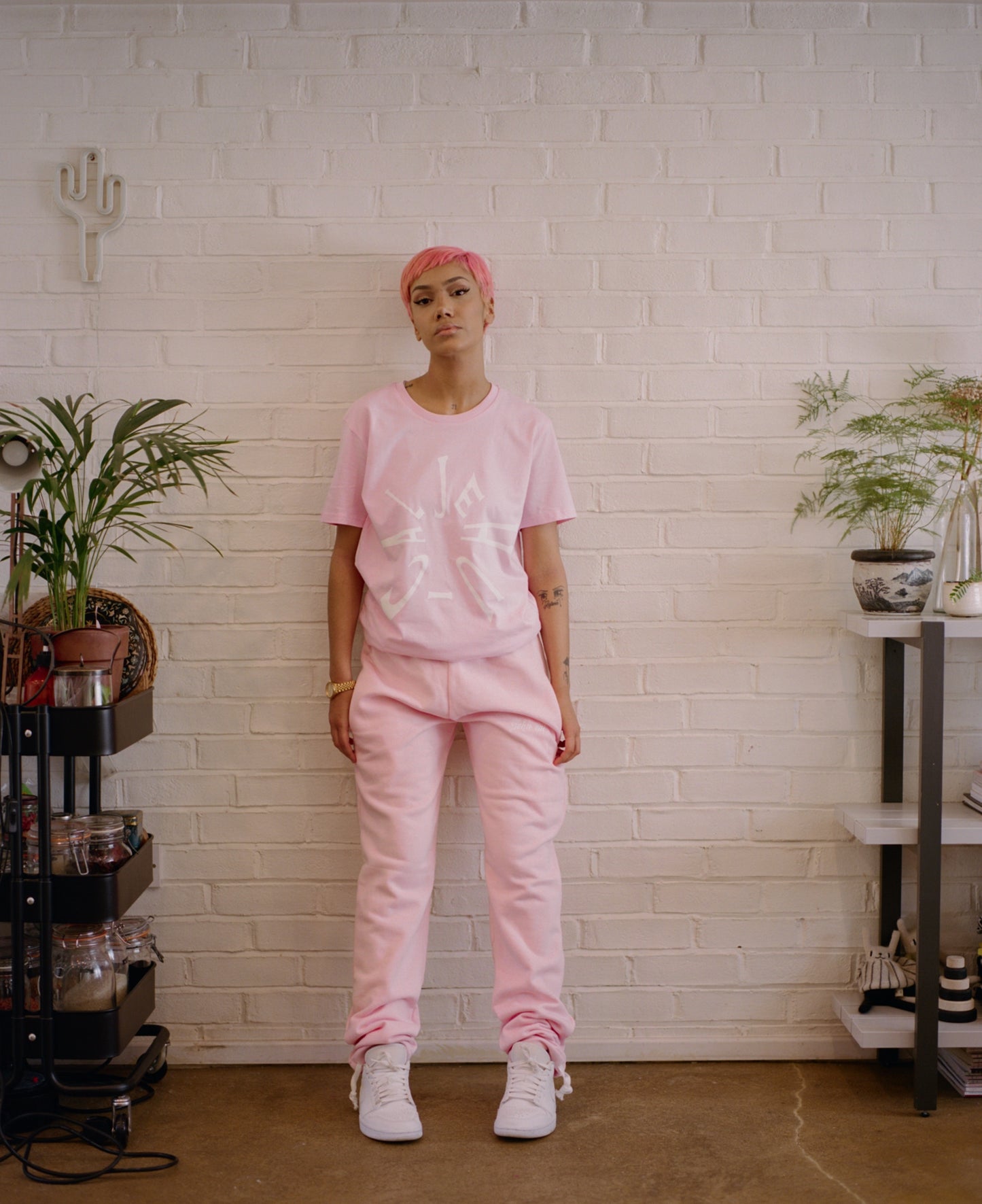 *ARCHIVE* CLASSIC SWEATPANTS (PINK)